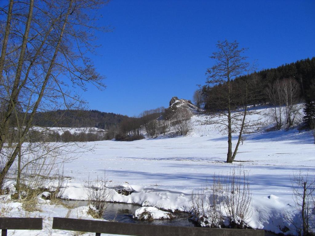 Gasthof Rhoenperle Kothen  Екстериор снимка